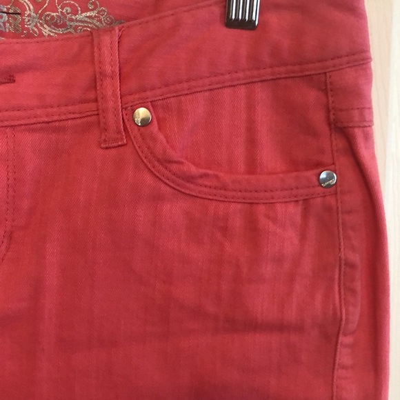 EXPRESS Pink Denim Mini Skirt Size 4 - Picture 3 of 10